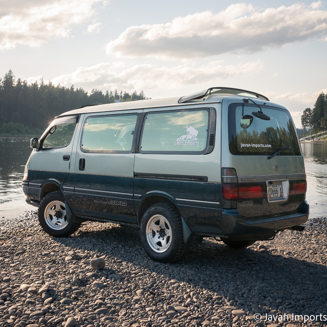 Toyota HiAce 4WD van